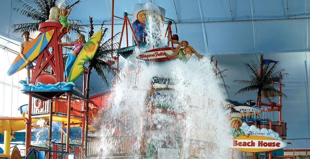 Skyline Hotel & Waterpark Niagara Falls Esterno foto