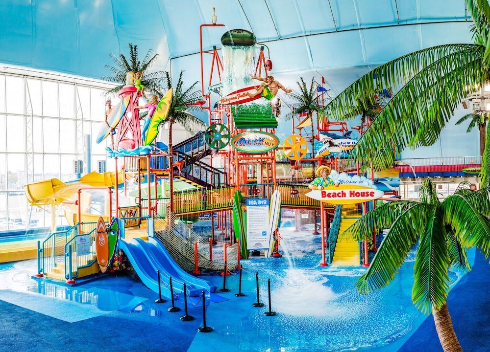 Skyline Hotel & Waterpark Niagara Falls Esterno foto