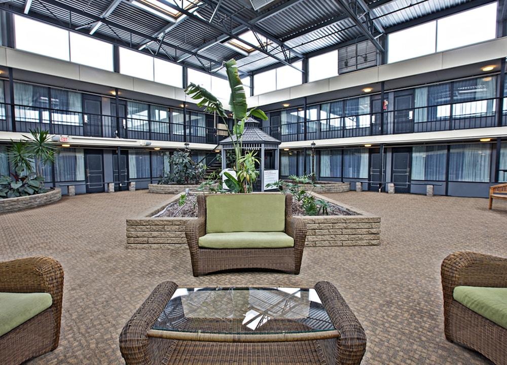 Skyline Hotel & Waterpark Niagara Falls Esterno foto
