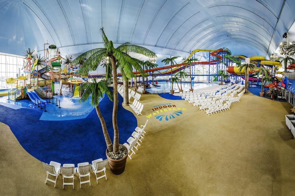 Skyline Hotel & Waterpark Niagara Falls Esterno foto