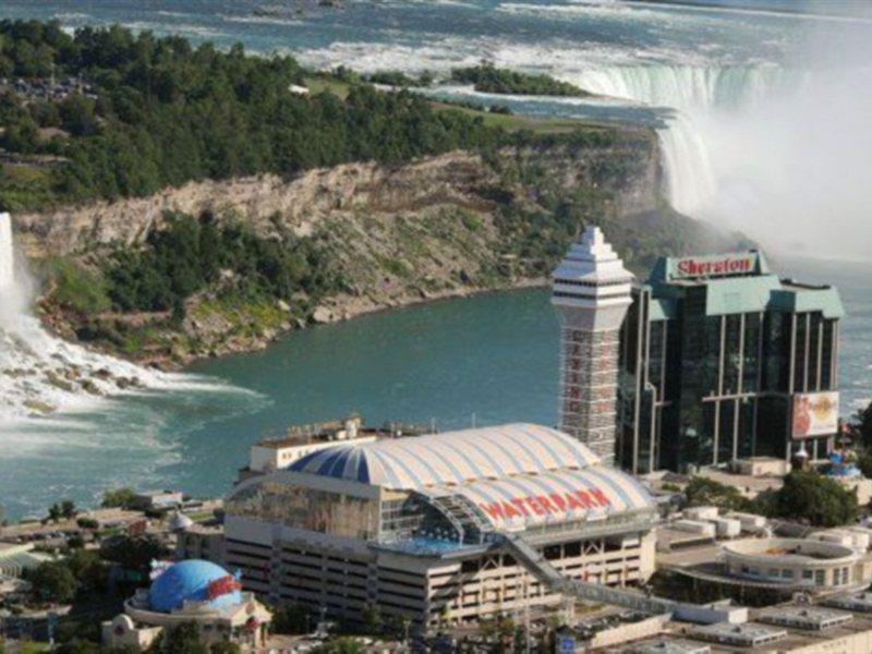 Skyline Hotel & Waterpark Niagara Falls Esterno foto