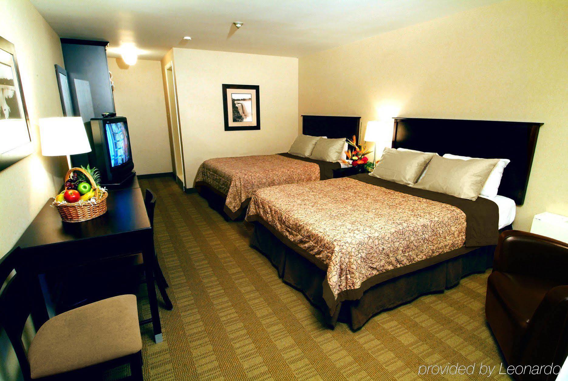 Skyline Hotel & Waterpark Niagara Falls Esterno foto